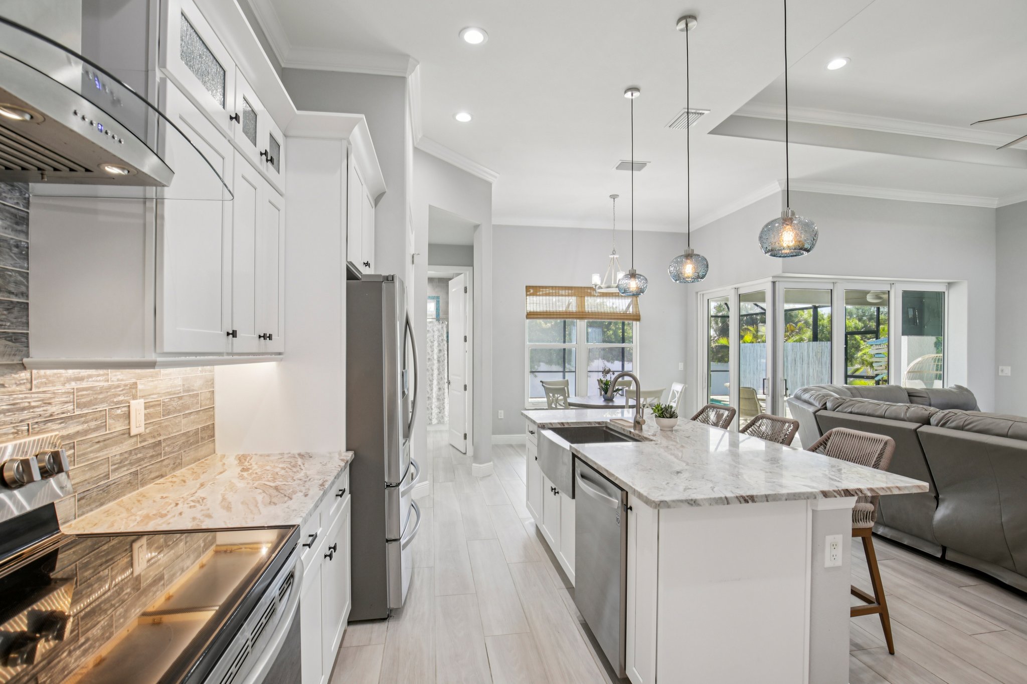 Miami Cir-S1104-015.jpg