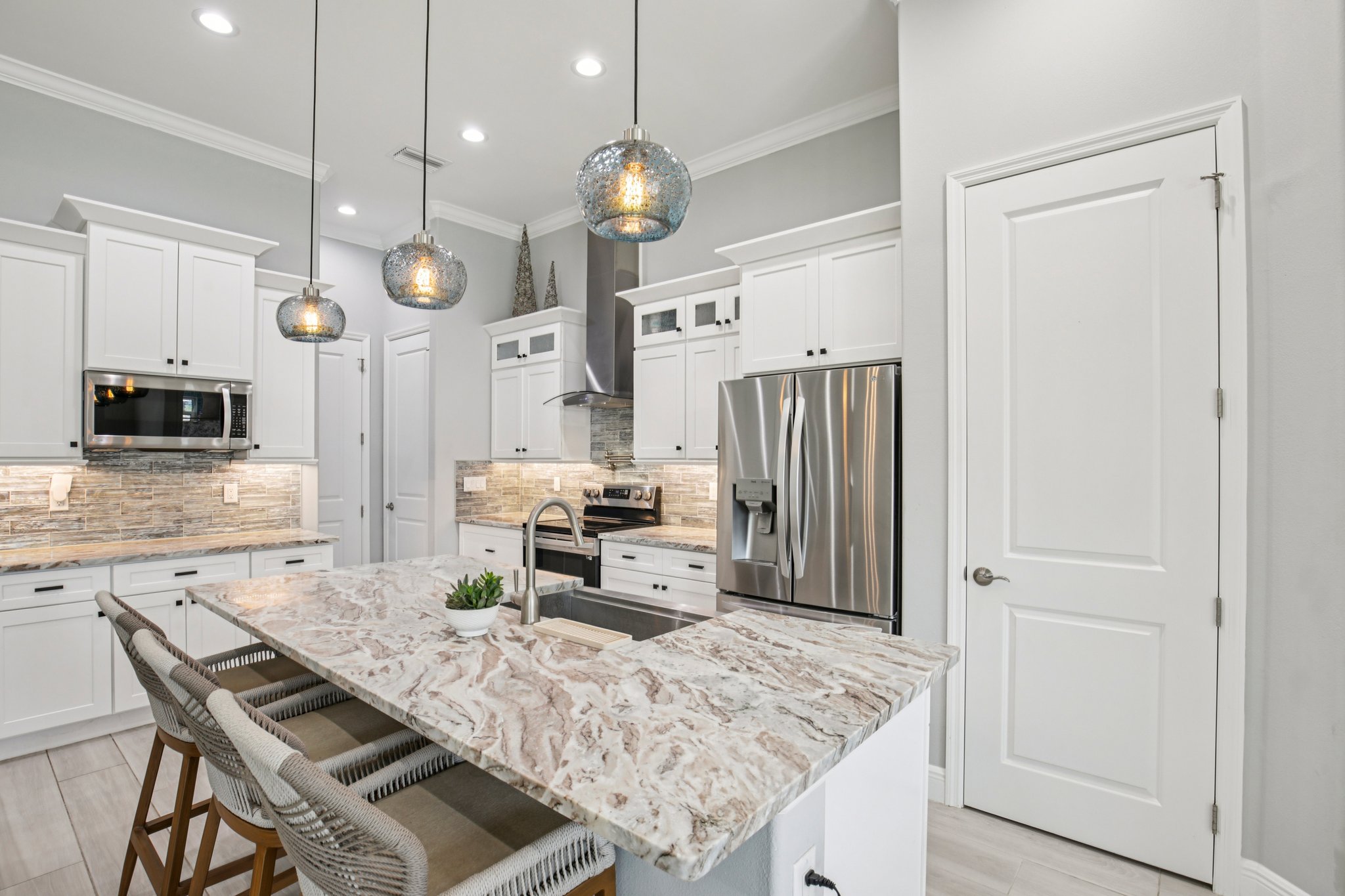 Miami Cir-S1104-017.jpg