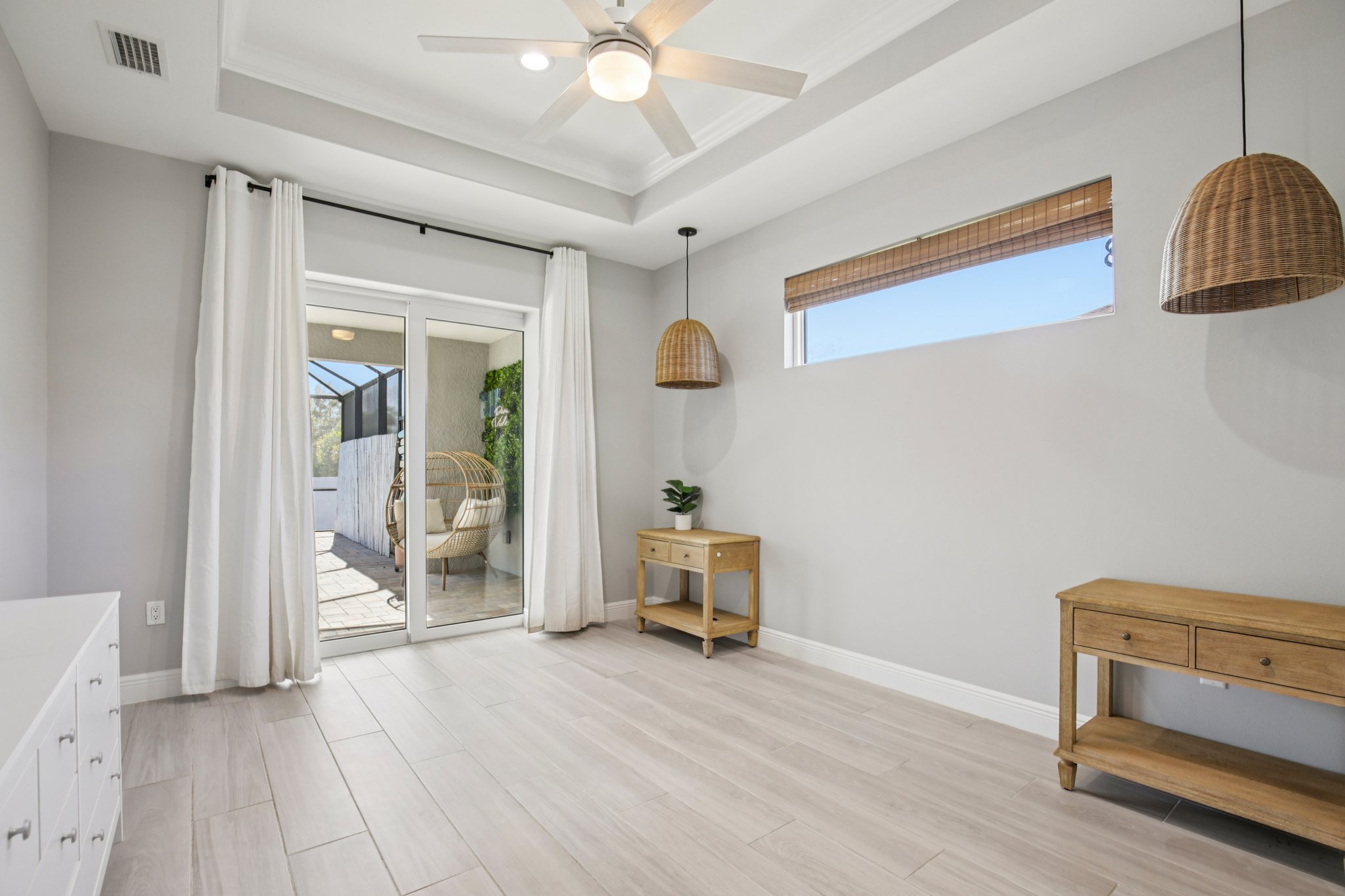 Miami Cir-S1104-019.jpg