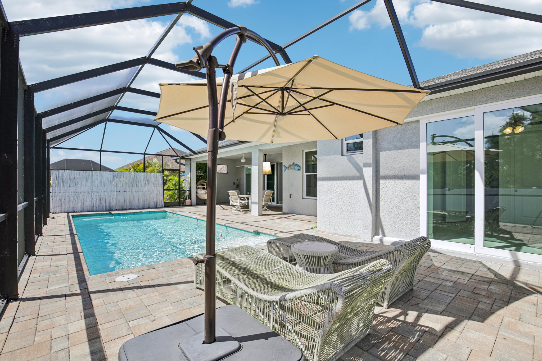 Miami Cir-S1104-035.jpg