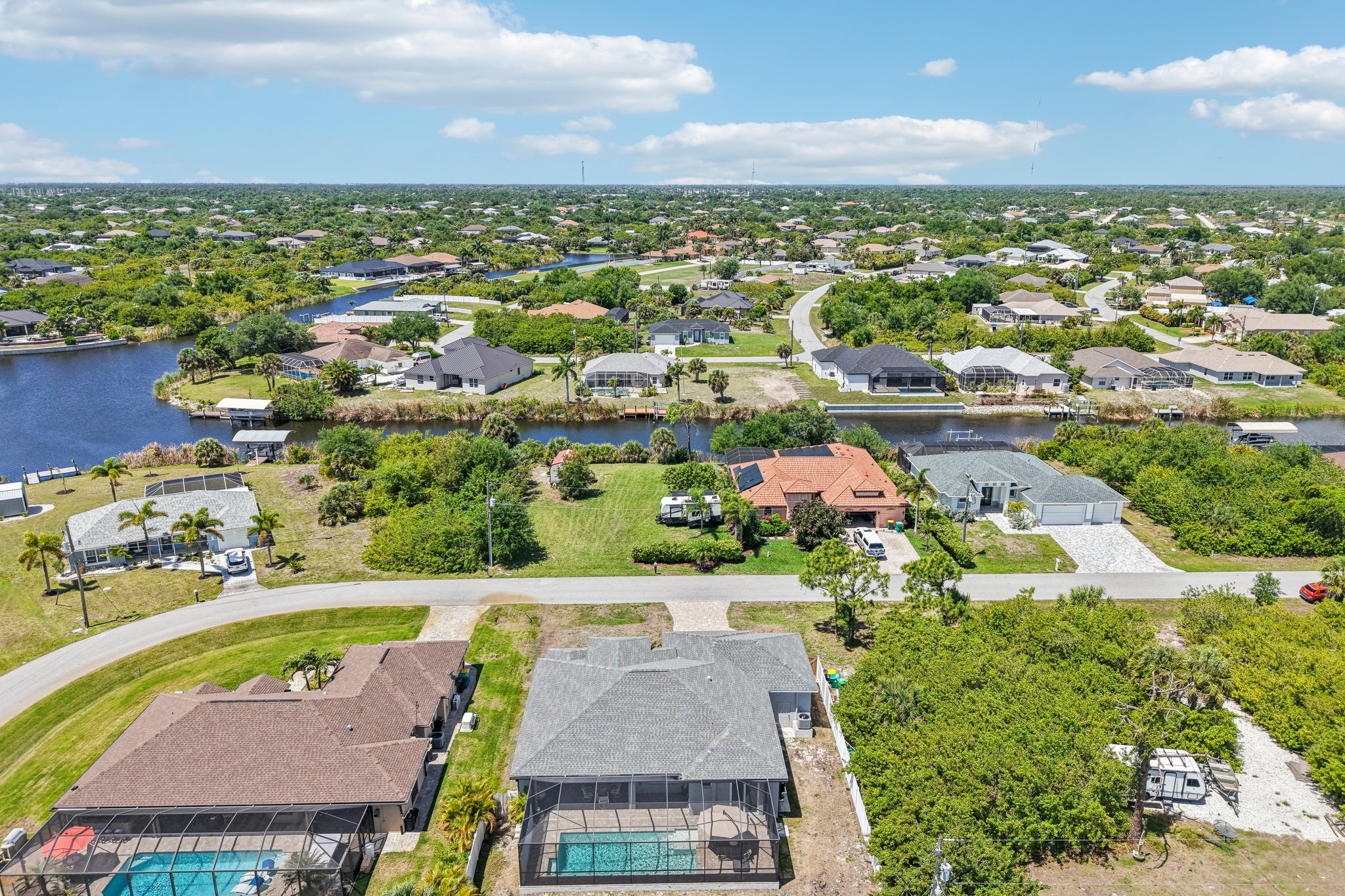 Miami Cir-S1104-048.jpg