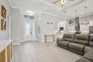 Miami Cir-S1104-009.jpg