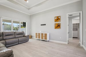 Miami Cir-S1104-010.jpg