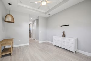 Miami Cir-S1104-020.jpg