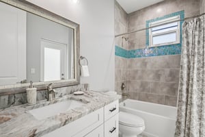 Miami Cir-S1104-025.jpg