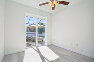 Miami Cir-S1104-026.jpg