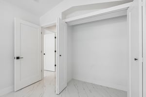 NW 8th Cir-S1108-032.jpg