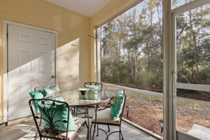 Screened-in Porch