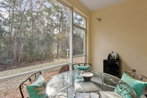 Screened-in Porch