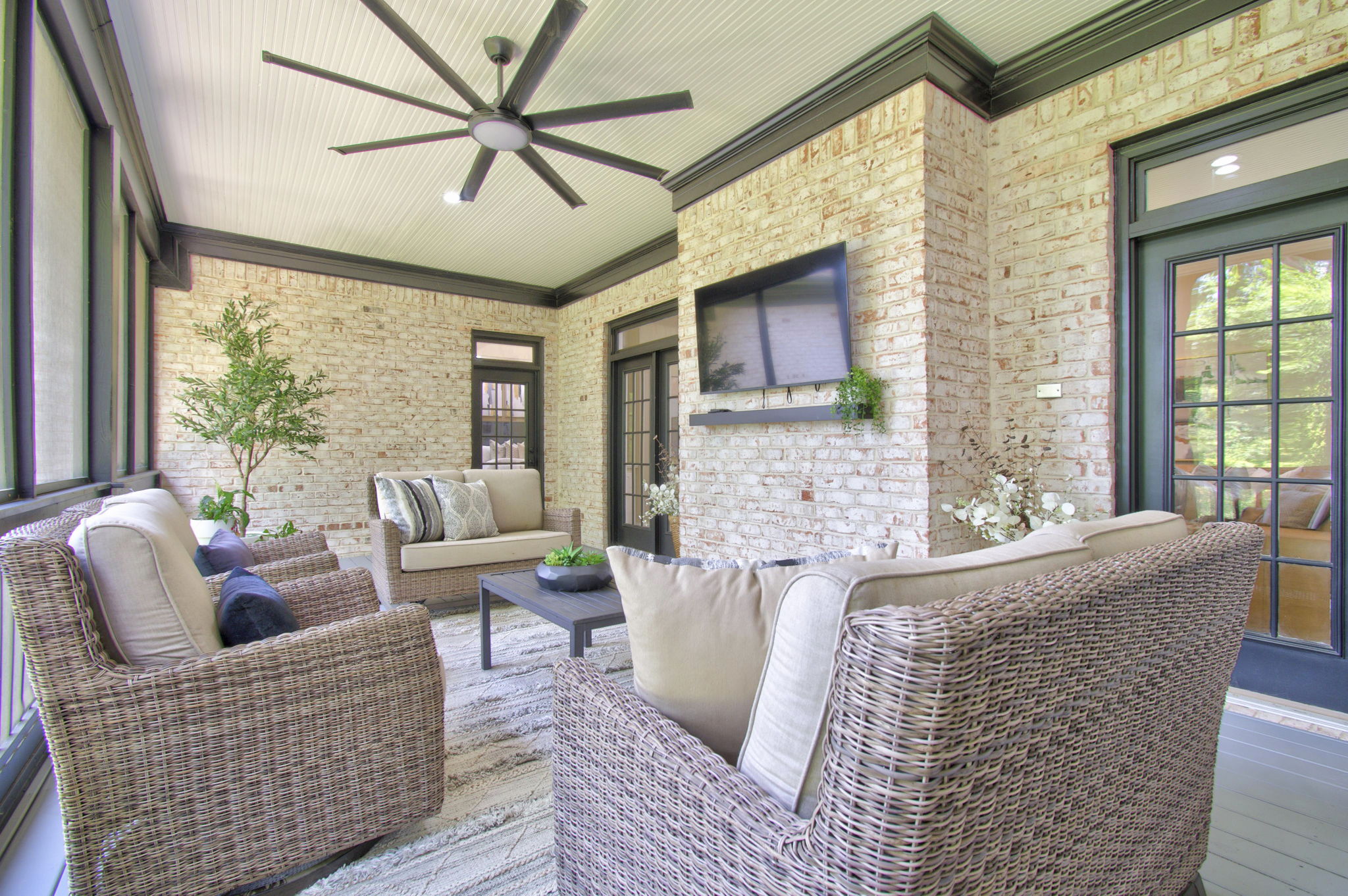  Photo 39