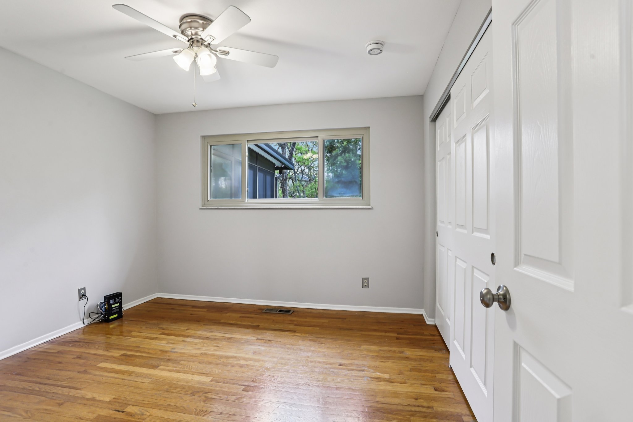 Yorkshire Estates Dr-S1104-017.jpg