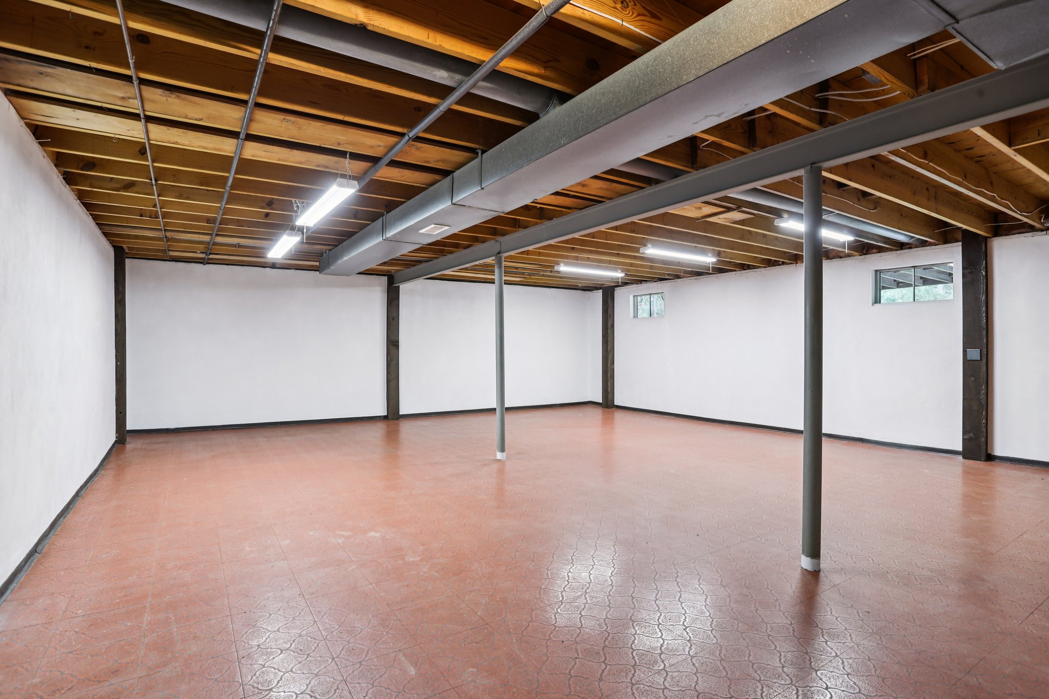 Yorkshire Estates Dr-S1104-025.jpg