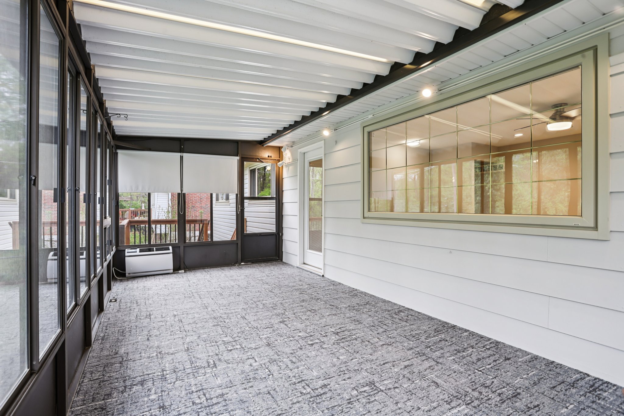 Yorkshire Estates Dr-S1104-030.jpg