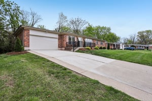 Yorkshire Estates Dr-S1104-002.jpg