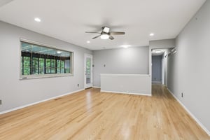 Yorkshire Estates Dr-S1104-007.jpg