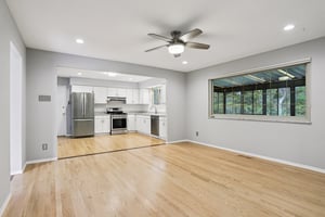 Yorkshire Estates Dr-S1104-008.jpg