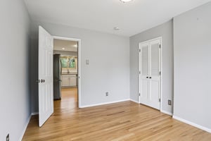 Yorkshire Estates Dr-S1104-015.jpg