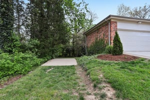 Yorkshire Estates Dr-S1404-001.jpg