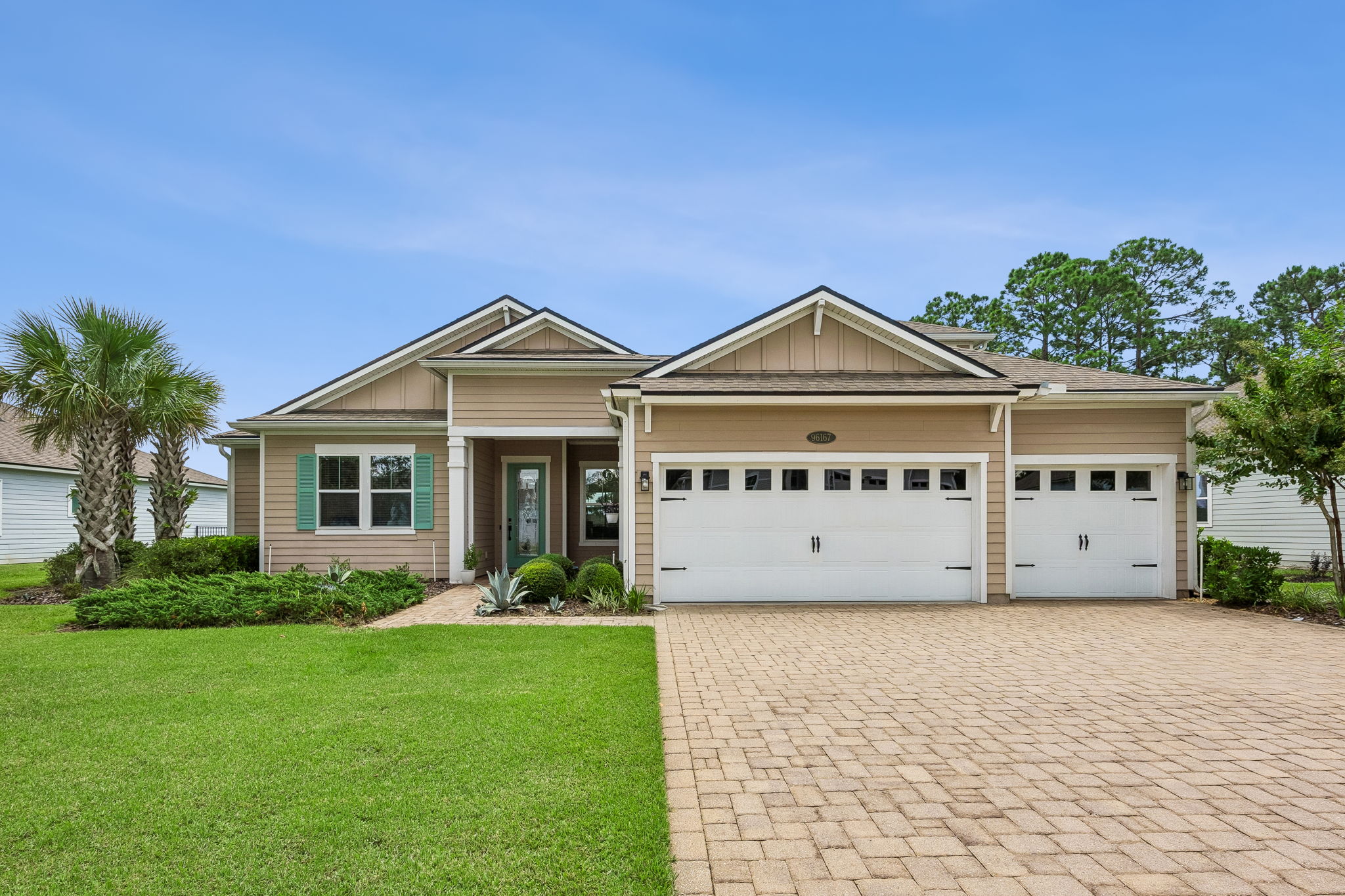 Welcome to 96167 Grande Oaks Ln
