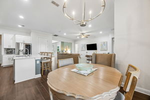 Breakfast Nook