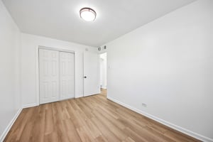 Richard Ave-S2310-019.jpg