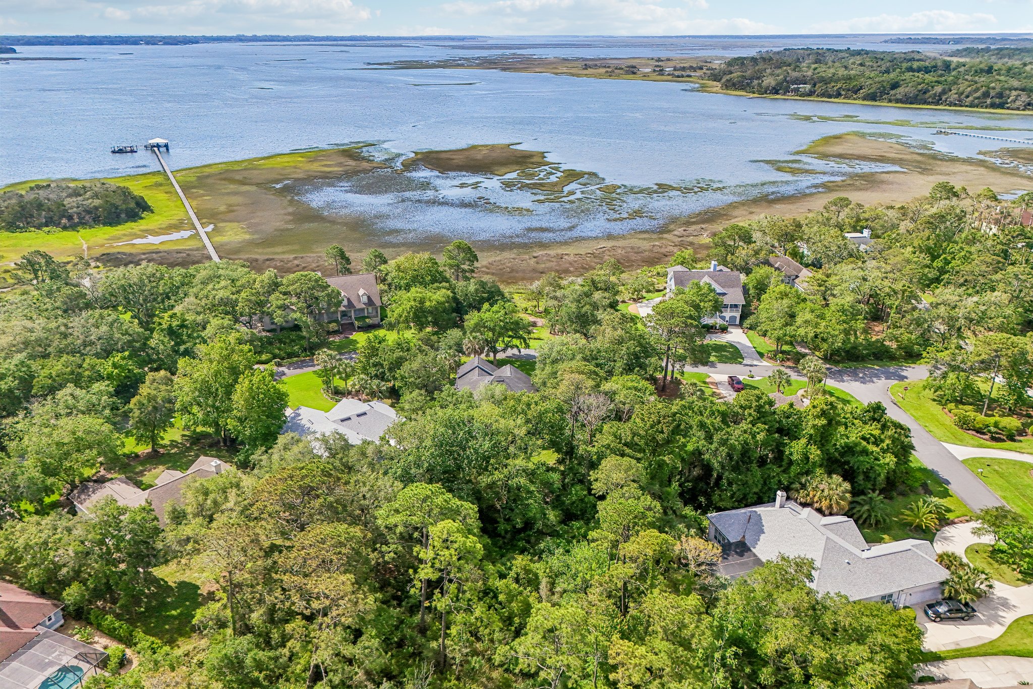 Marsh Lakes Dr-S1805-007.jpg