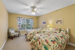 Marsh Lakes Dr-S1305-046.jpg