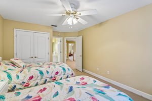 Marsh Lakes Dr-S1305-047.jpg