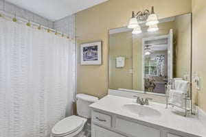 Marsh Lakes Dr-S1305-049.jpg