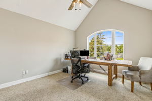 Bedroom/Office