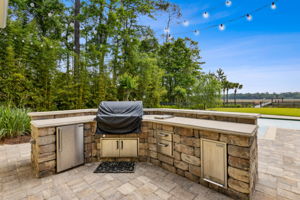 Outdoor Kitchen