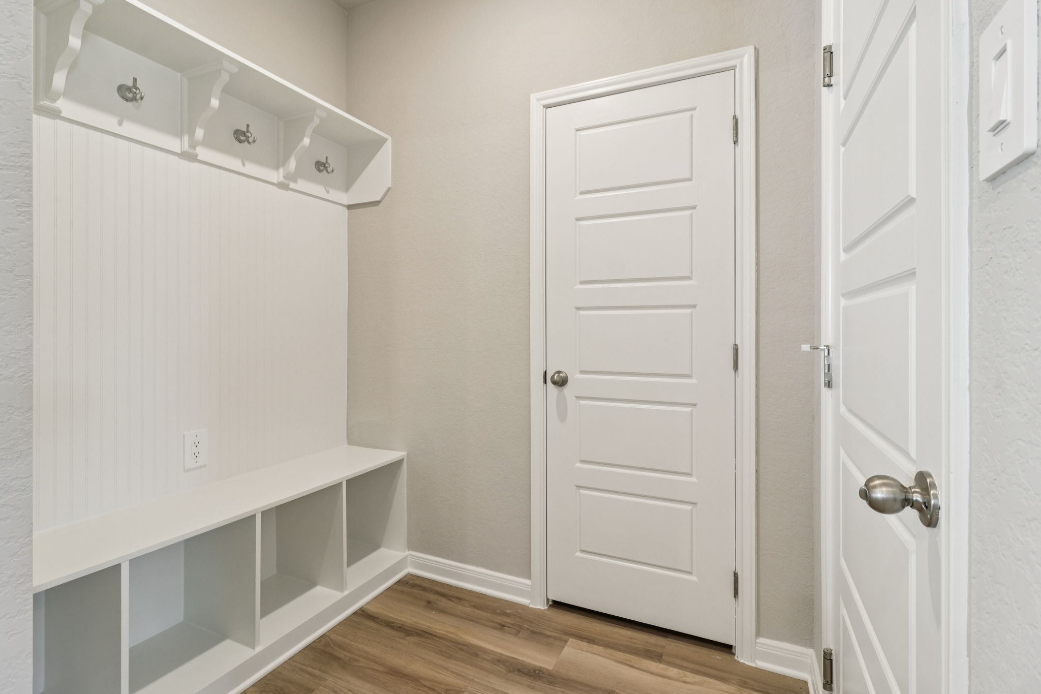 San Antonio East - Catalina - 9619 Grand Via Blvd Converse TX 78109 - 020