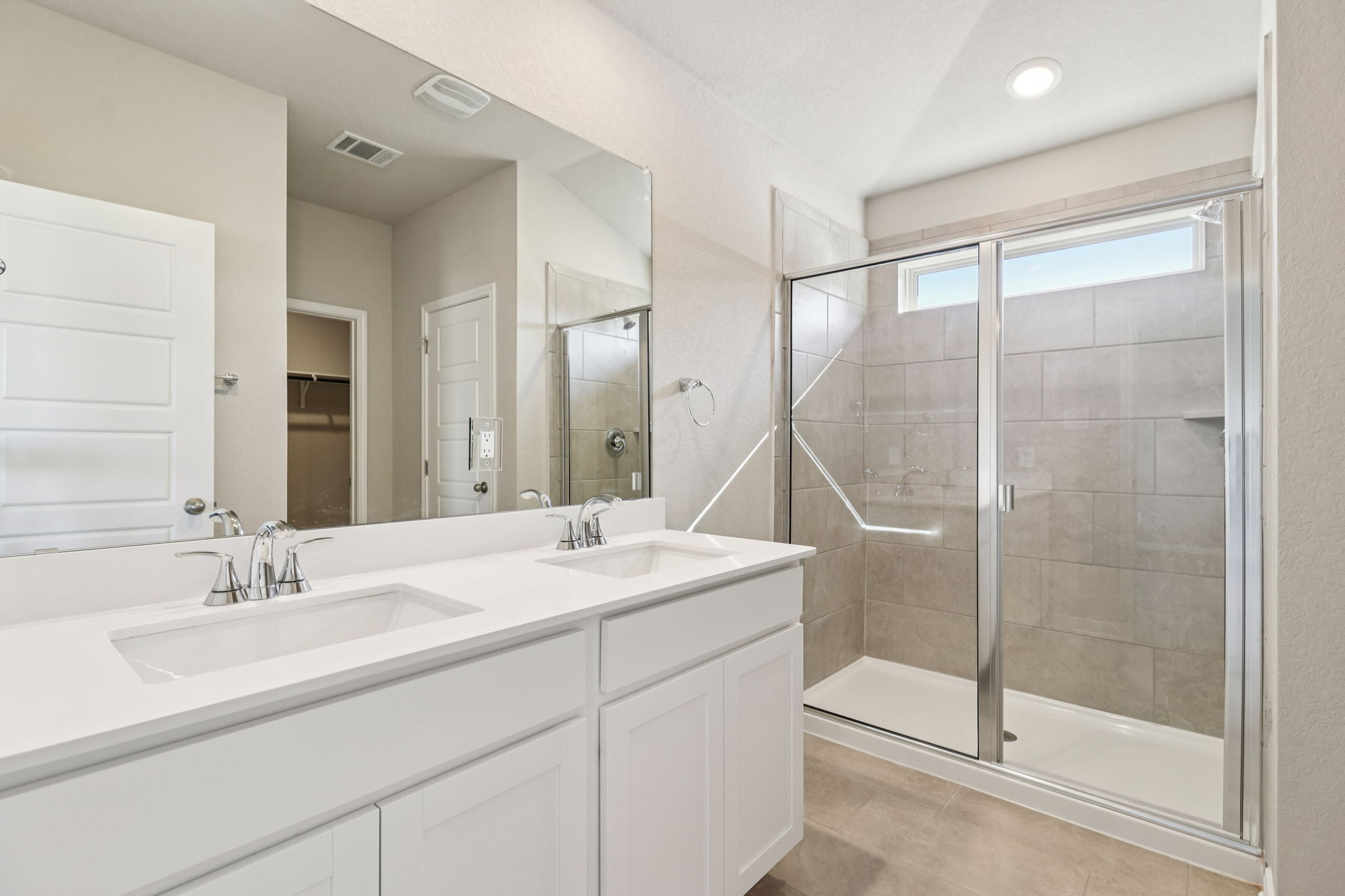 San Antonio East - Catalina - 9619 Grand Via Blvd Converse TX 78109 - 025