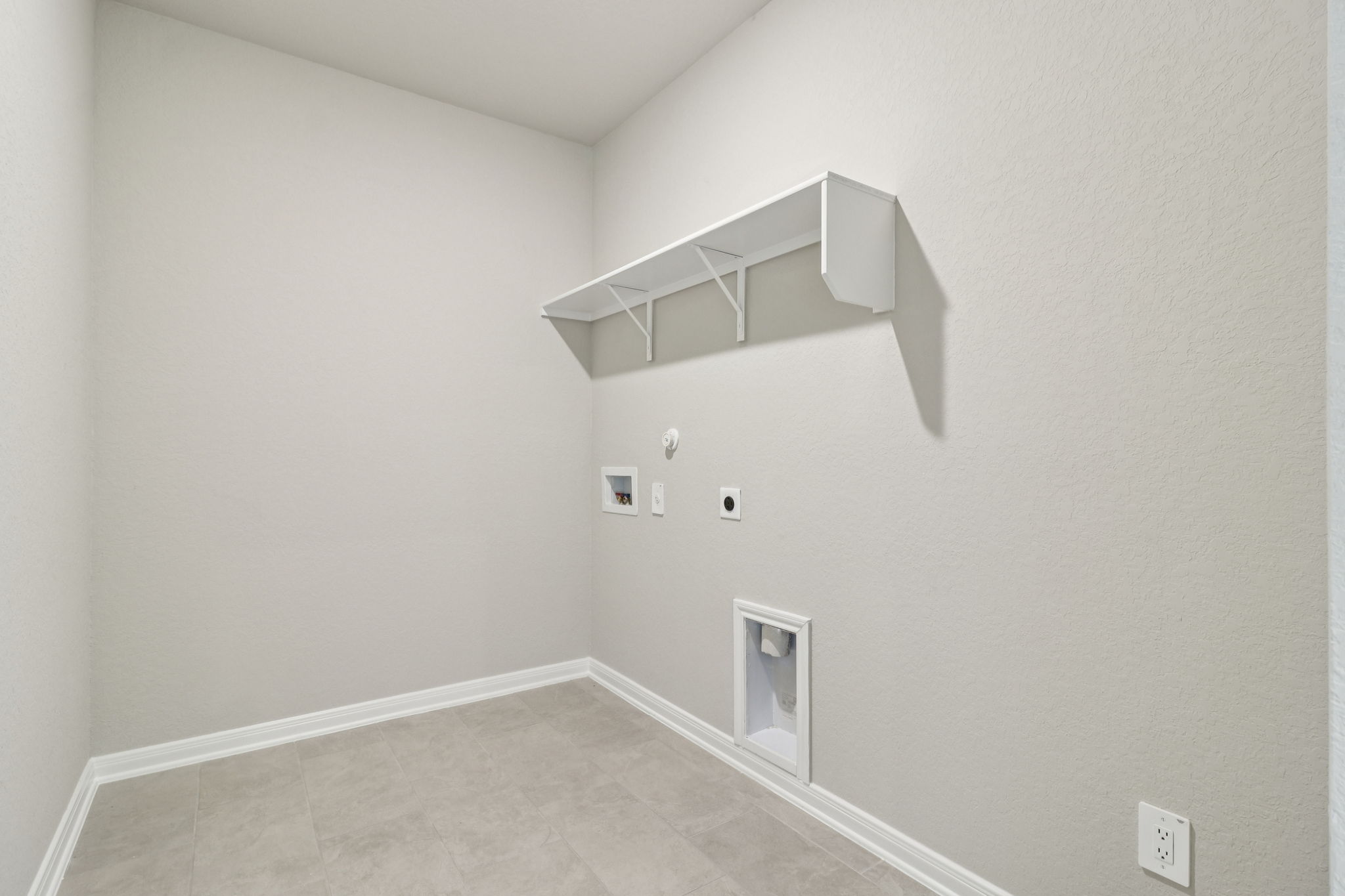 San Antonio East - Catalina - 9619 Grand Via Blvd Converse TX 78109 - 029