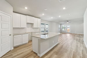 San Antonio East - Catalina - 9619 Grand Via Blvd Converse TX 78109 - 013