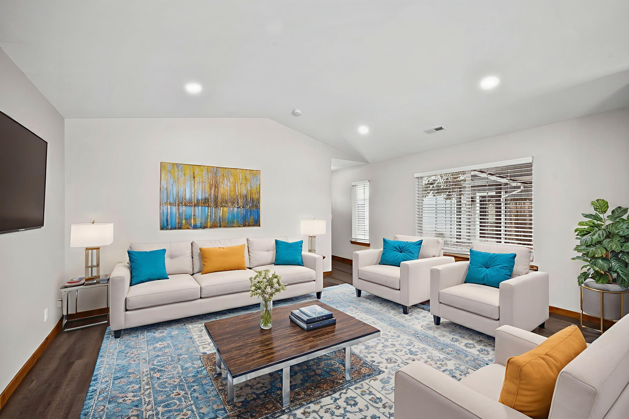 DSC_2954 virtually staged.jpeg