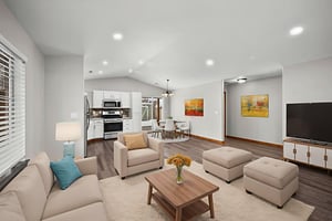 DSC_2934 virtually staged.jpeg