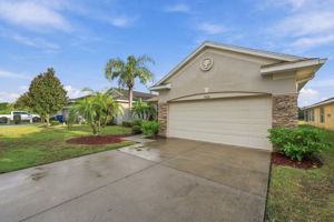 Front Exterior3