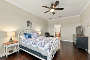 Primary Bedroom1b