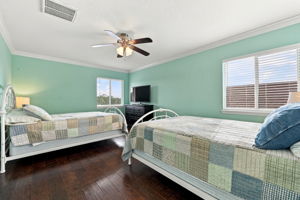Upper Level Bedroom3a