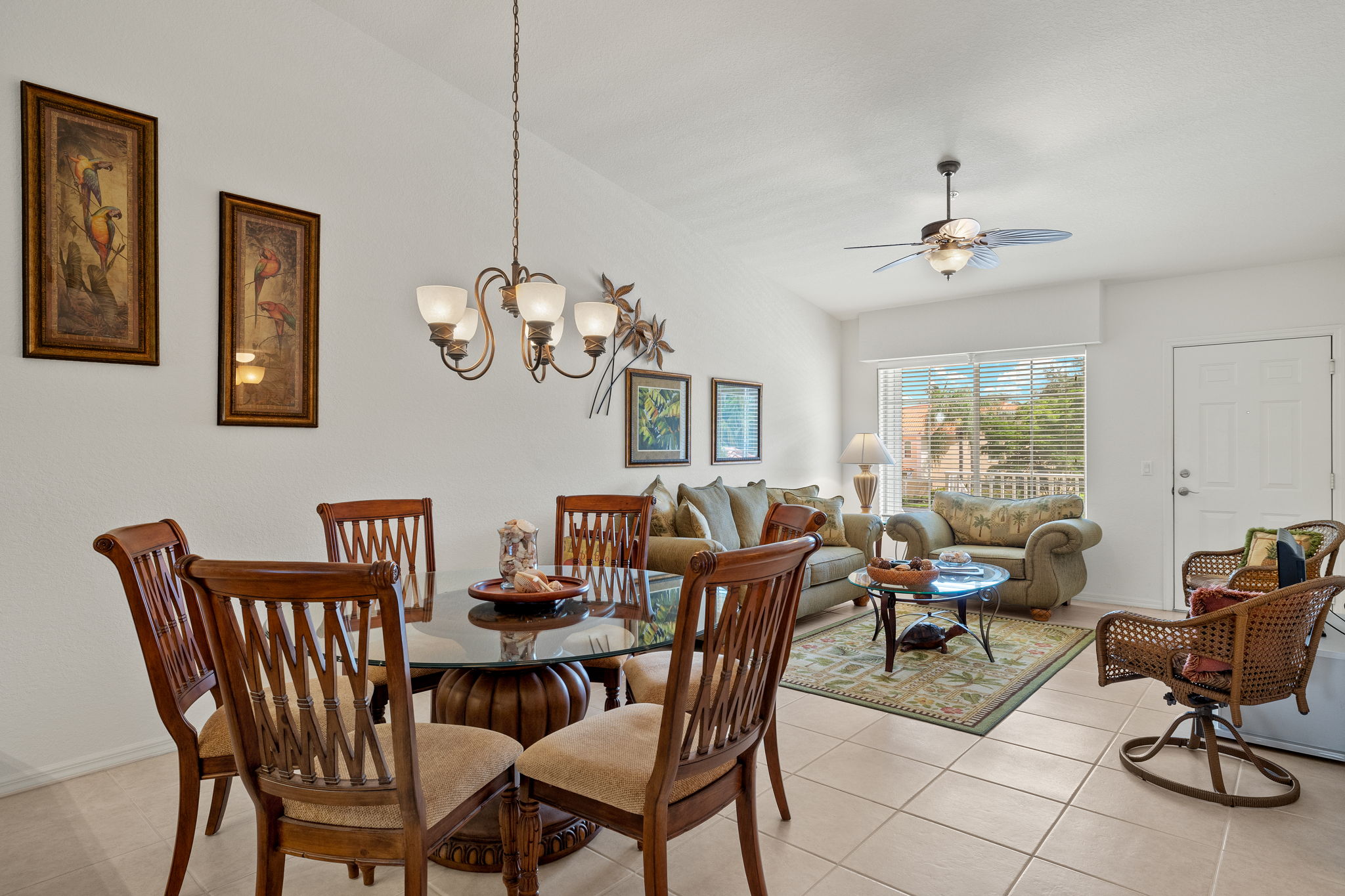 Dining Room 1 of 2