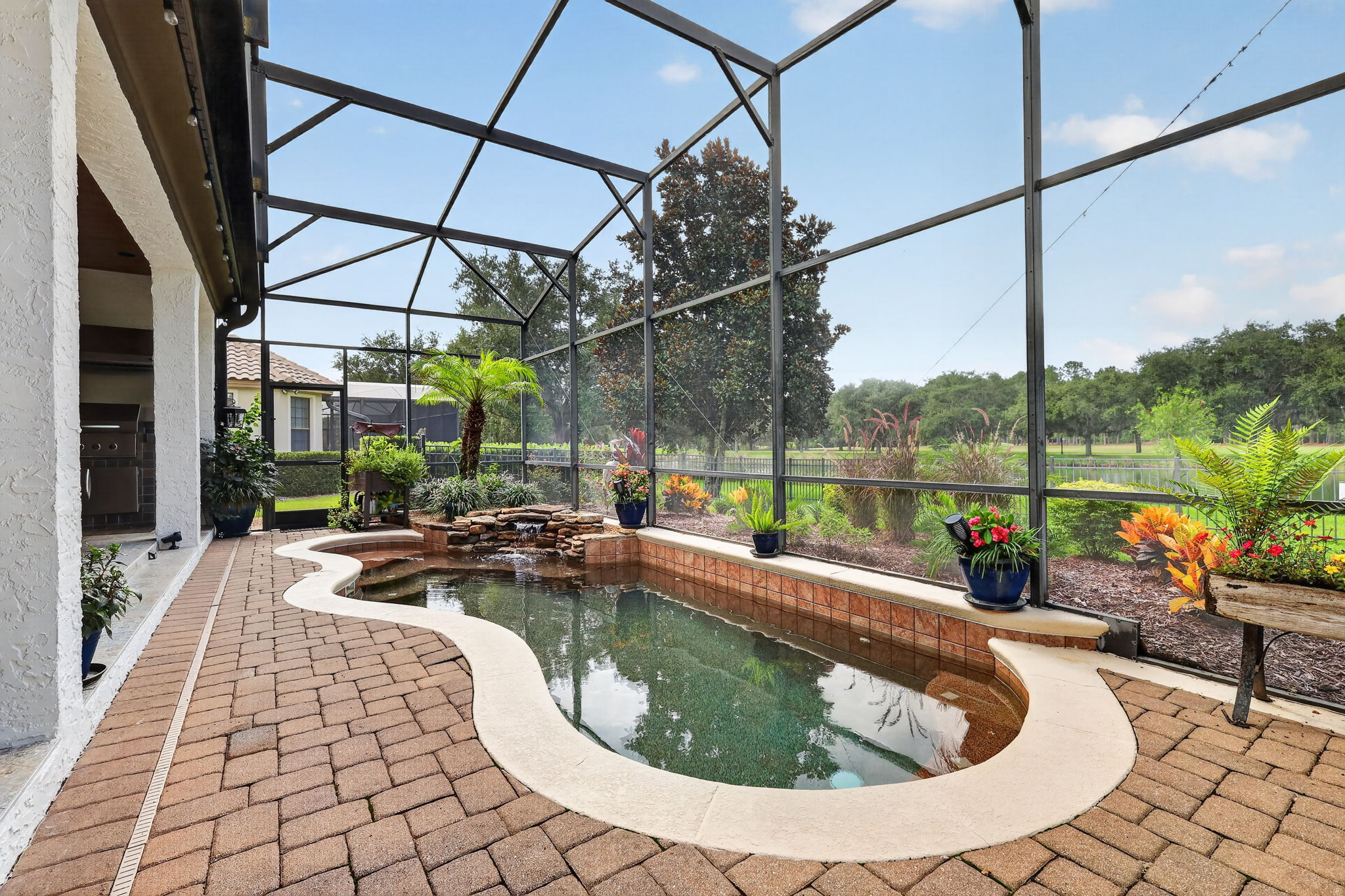 Pool w/ Screened-in Porch