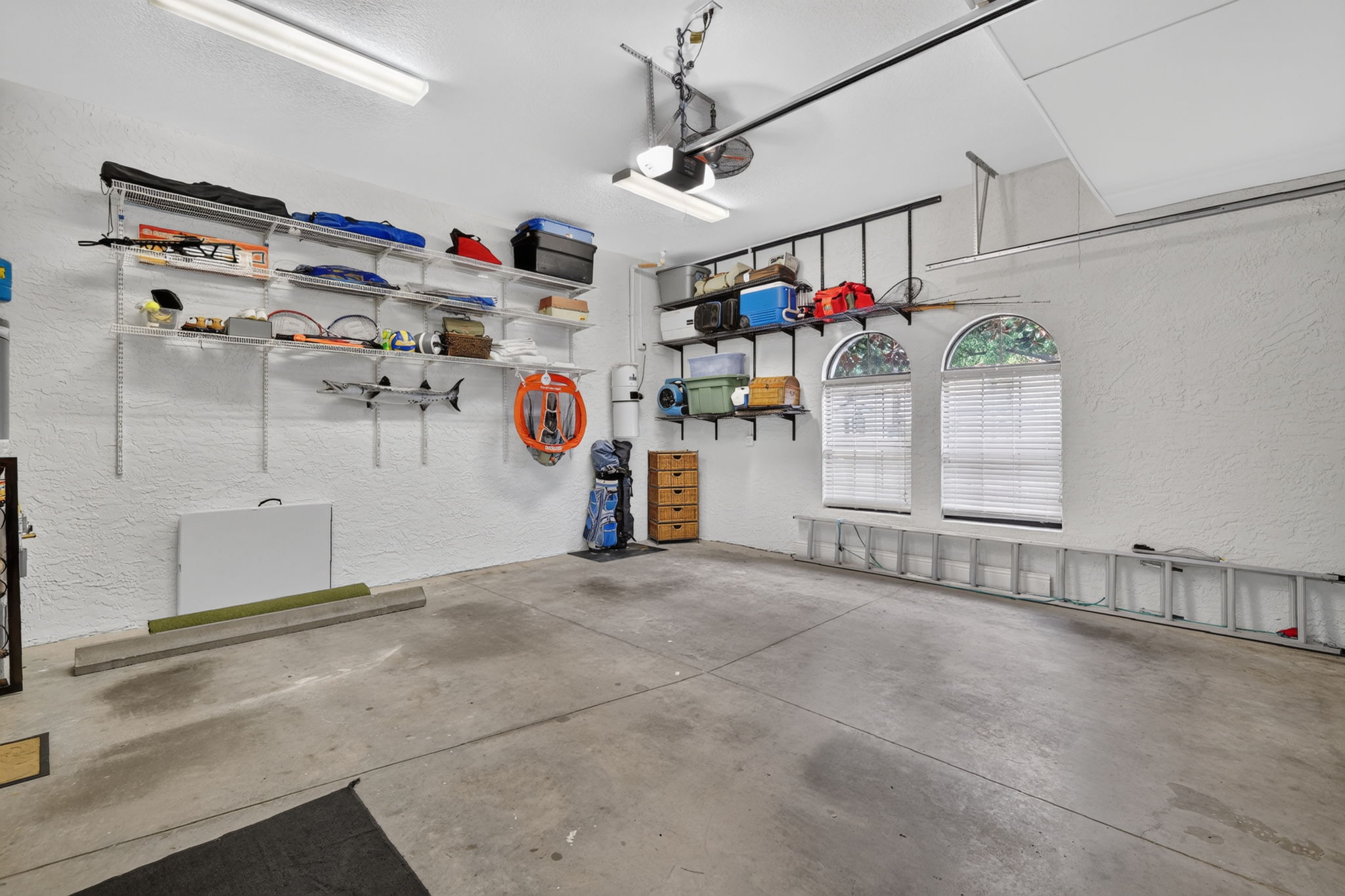 Garage-2 Car w/ Storage