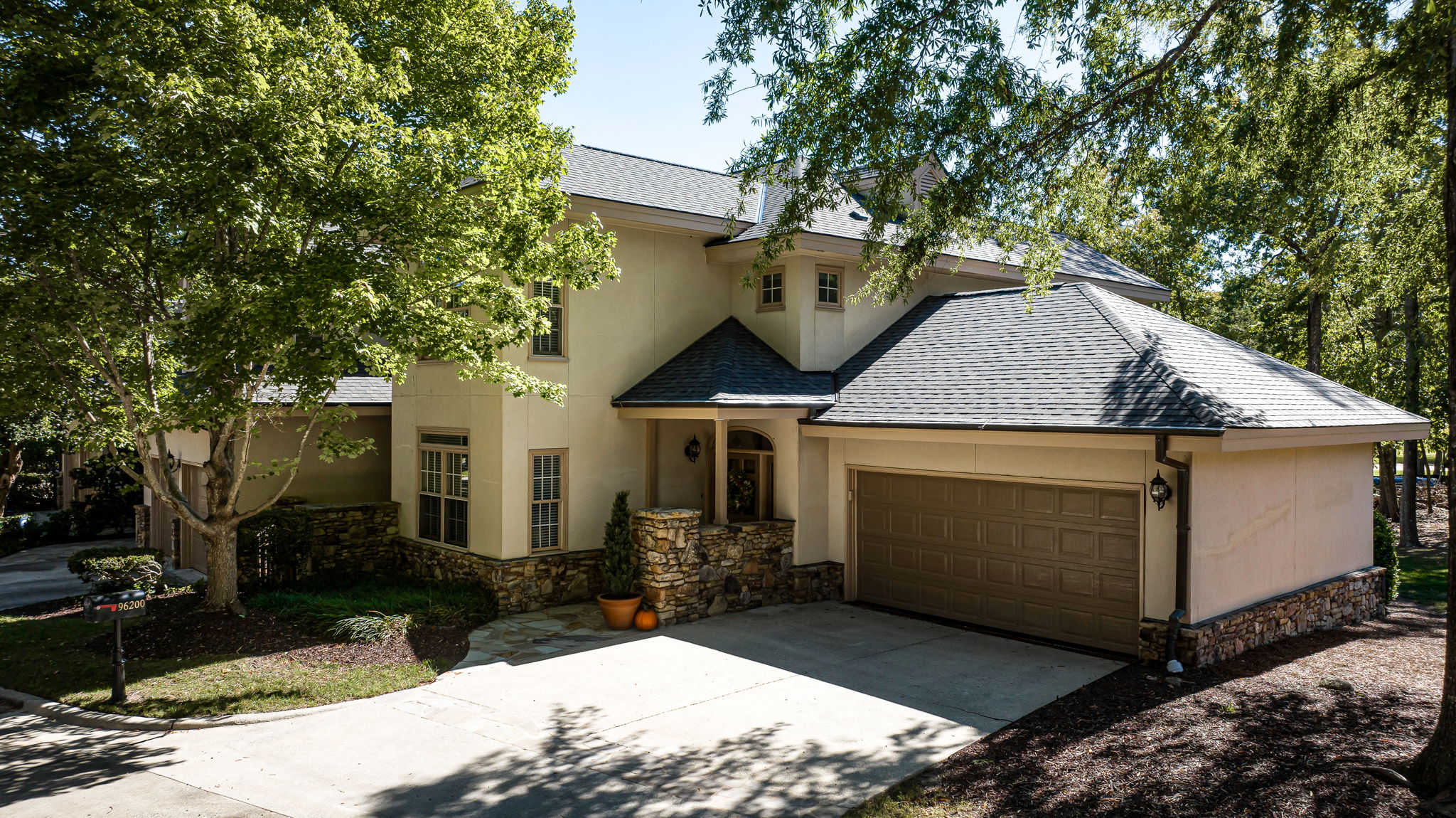 96200 Carteret, Chapel Hill, NC 27517, USA Photo 4