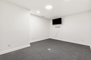  Photo 37