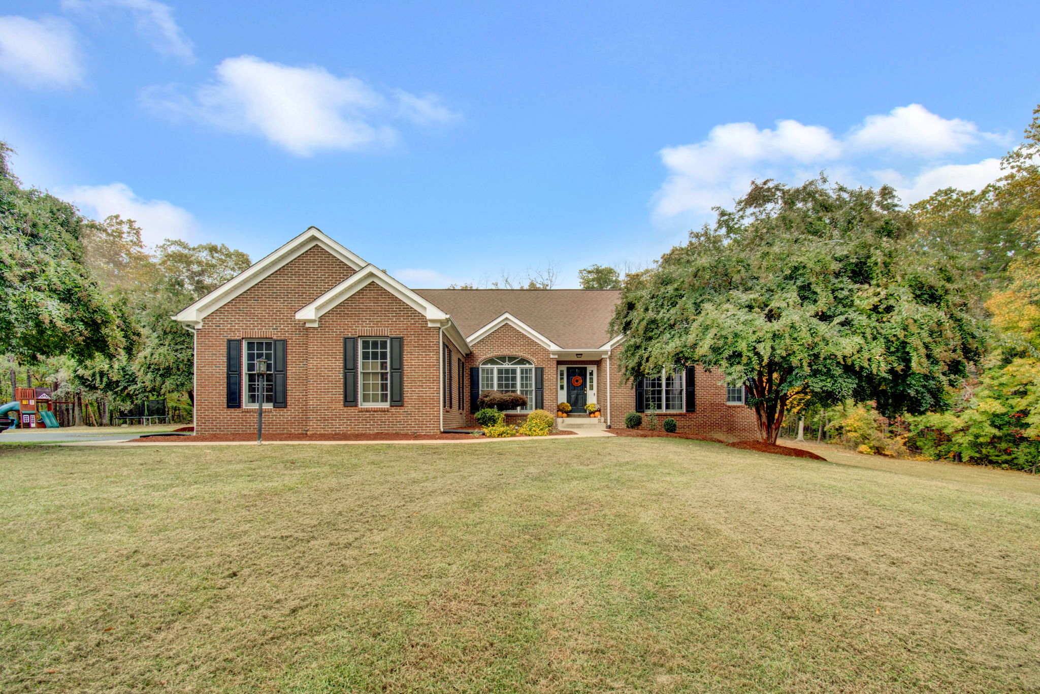 9623 Thousand Oaks Ln, Spotsylvania Courthouse, VA 22551, USA Photo 2