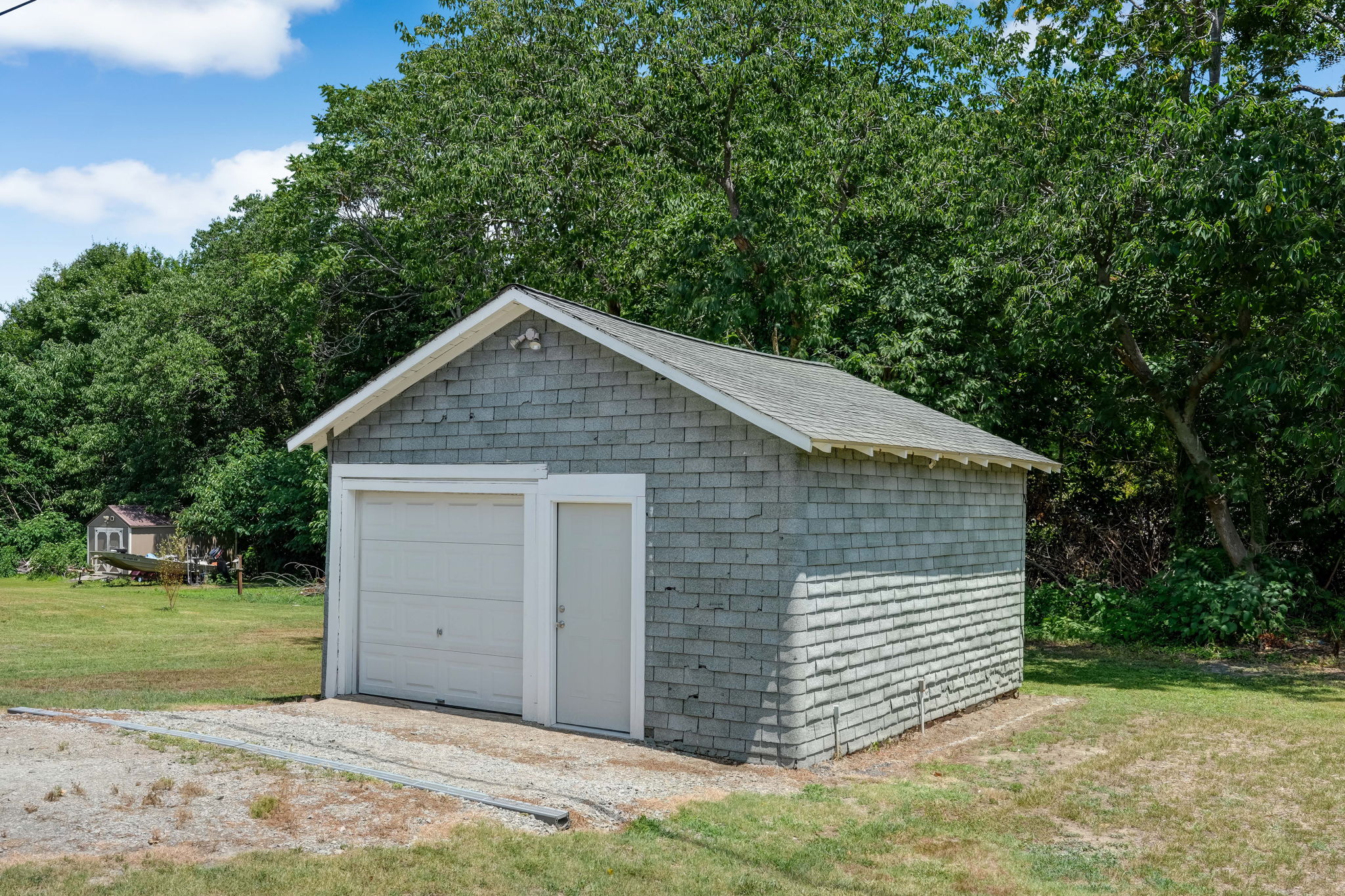 Detached Garage