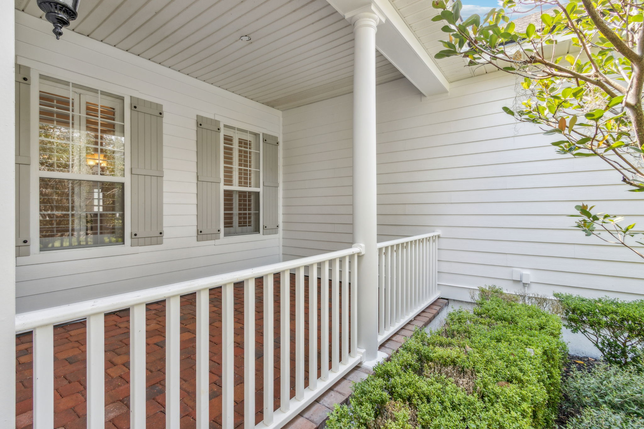 Front Entry Detail