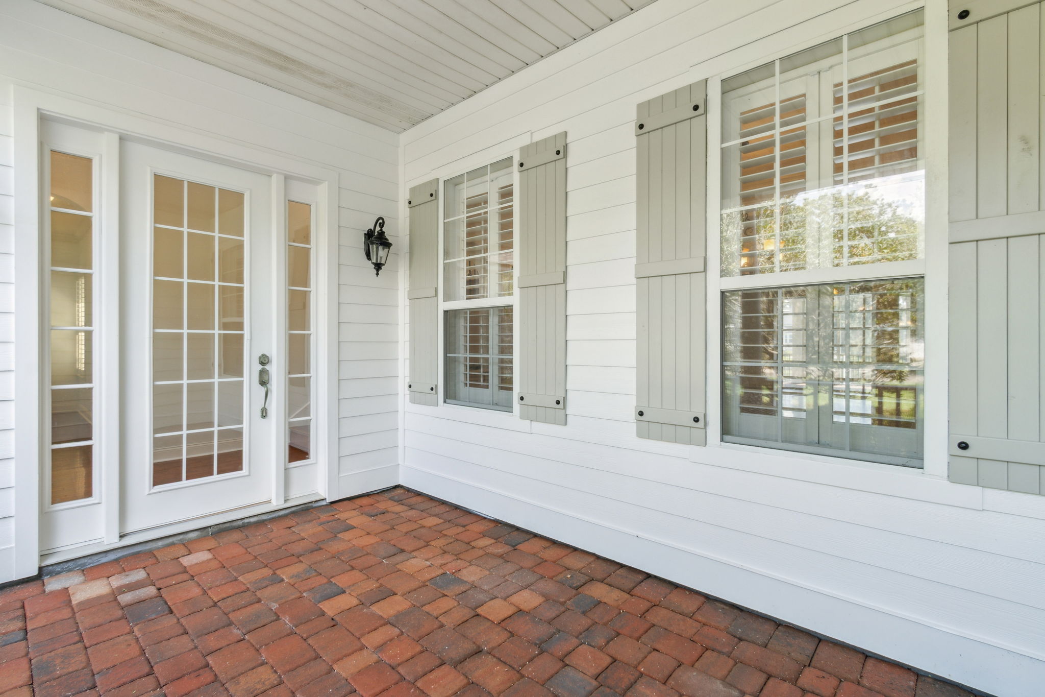 Front Entry Detail