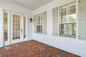 Front Entry Detail